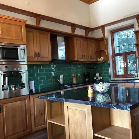 Willa Stone Mansion *